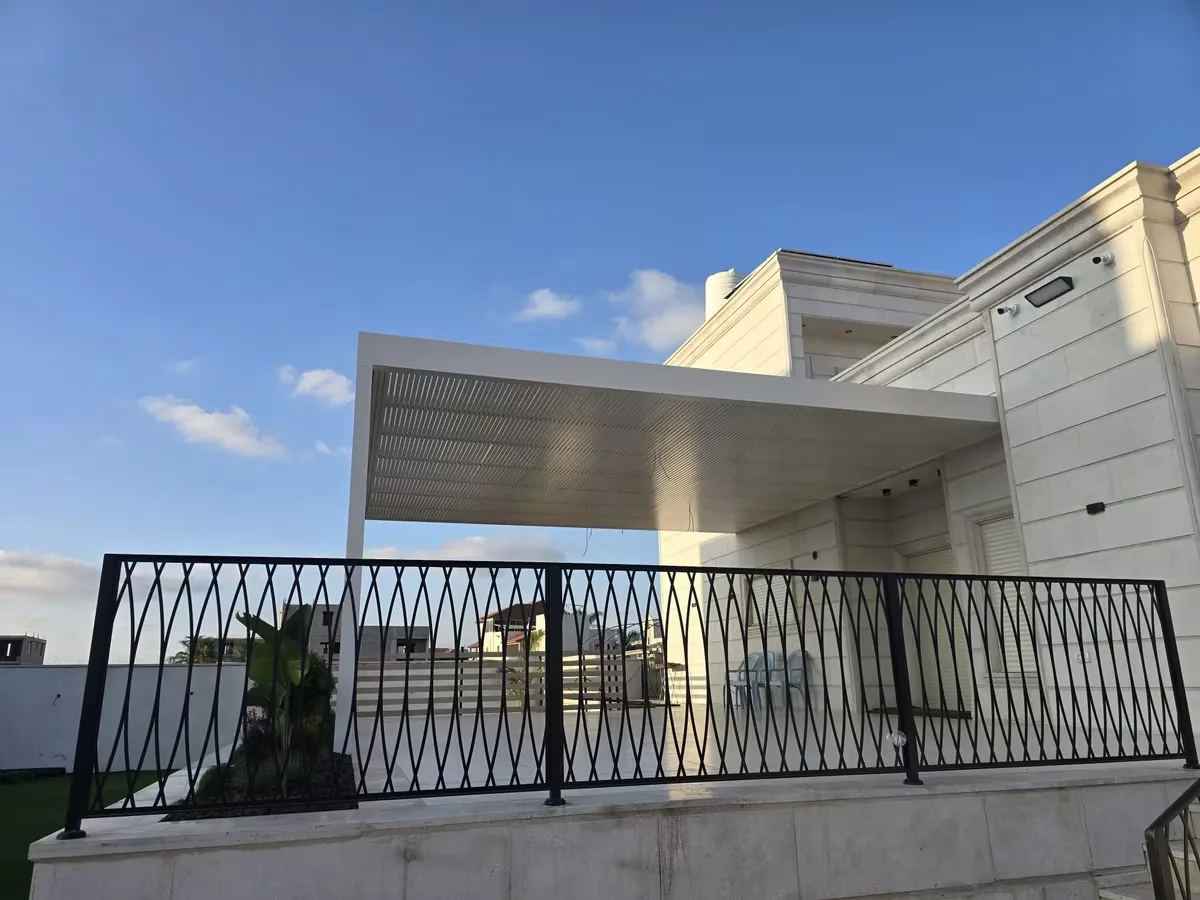 א.ע אחים עומר - עבודות גגות ועץ